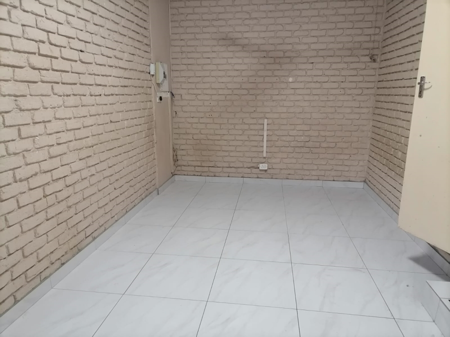 4 Bedroom Property for Sale in Geelhoutpark North West